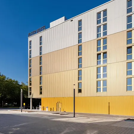Zleep Hotel Hamburg Volkspark-2